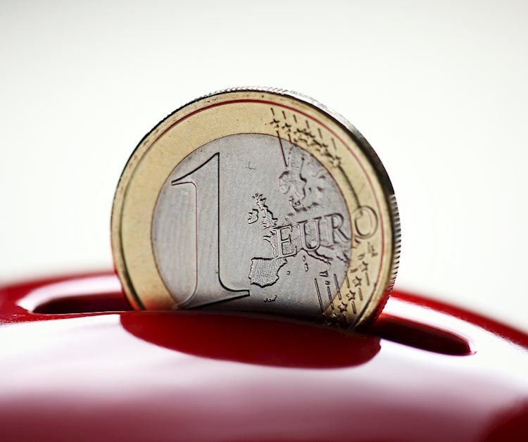 Euro recedes further and clinches fresh lows end to 1.0840