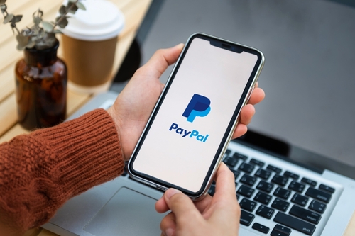 PayPal launches its stablecoin: What it formulation for Shiba Memu presale