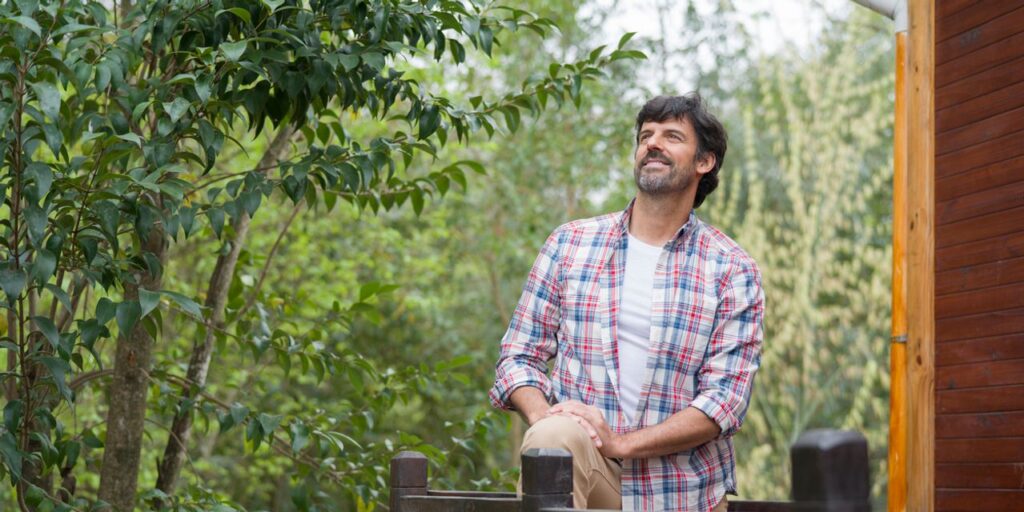 The Moneyist: ‘It offers shade and privacy’: My neighbor wants me to nick down my 20-year-used oak tree. Can he pressure me to?