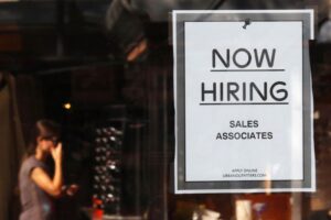 Queer-US retailer vacation hiring to fall to ranges ideal viewed in 2008