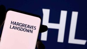 Hargreaves Lansdown boosts revenues as investors strive to money in on rising charges