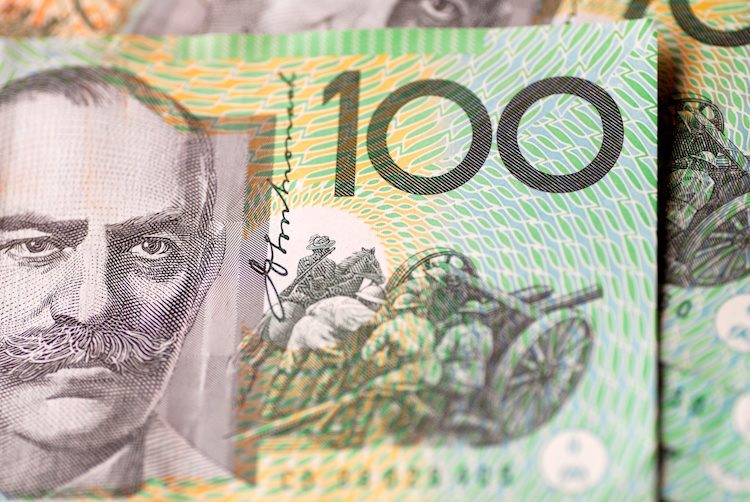 AUD/USD slides to weekly lows amid possibility-off mood mixed US data