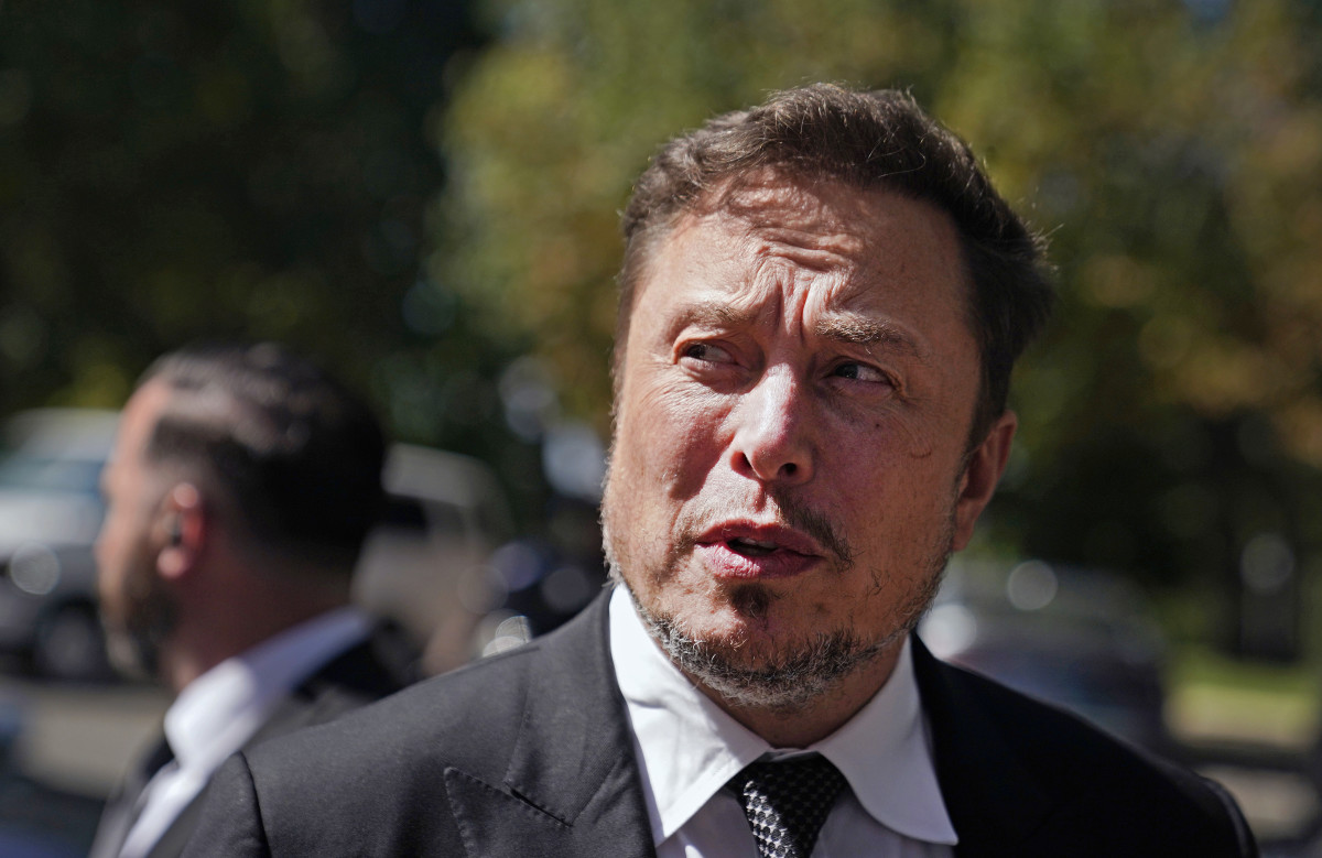 Why Elon Musk changed his Tesla tune between the 2nd and third quarters