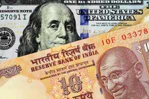 USD/INR trades firmly on stronger USD, all eyes on Fed decision
