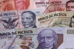 USD/MXN trades lower advance 17.7600 after taking flight from weekly highs