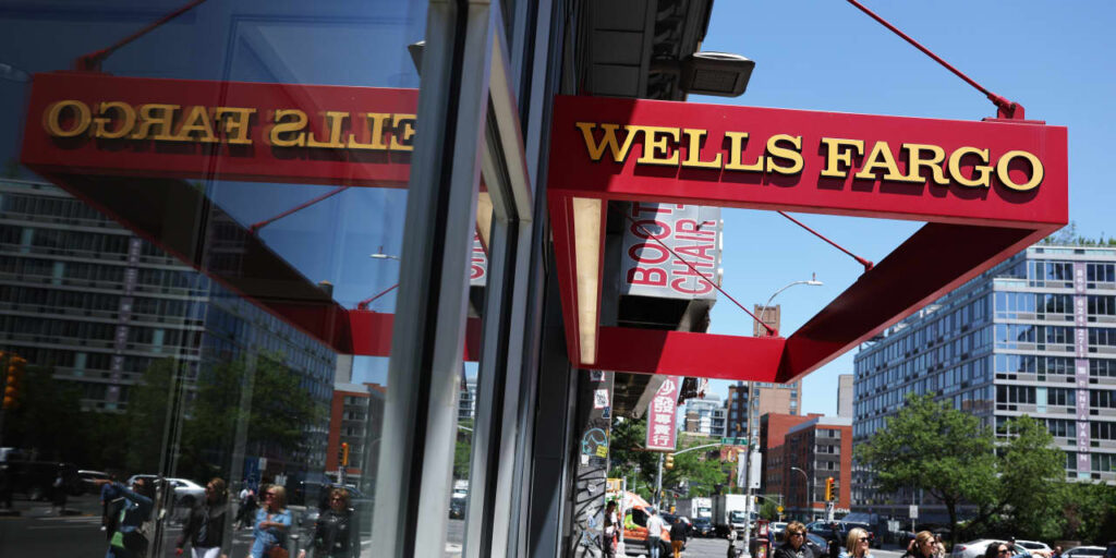 : Faded Wells Fargo chief Tim Sloan says he was ‘scapegoat’ after fraudulent-accounts scandal