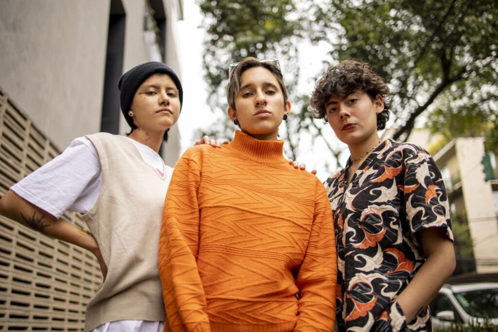 My slack brother’s three youngsters remark they also can restful receive the identical annual monetary items their grandmother provides to her totally different youngsters. Are they entitled?