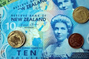NZD/USD hovers below 0.6350 amid stable US Dollar, Chicago PMI eyed