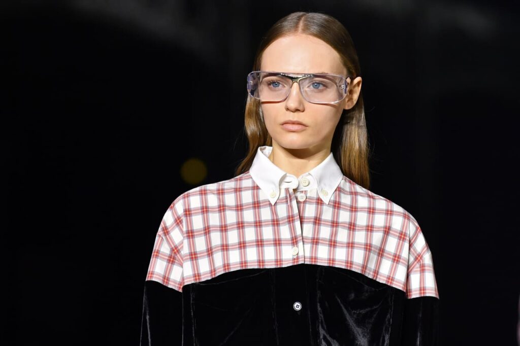 Burberry shares drop as unhurried Christmas sales power 2nd earnings warning in three months