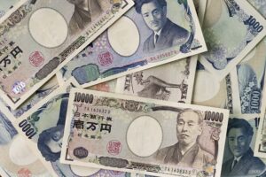 Japanese Yen remains on the front foot in opposition to USD, eyes Japanese CPI on Friday