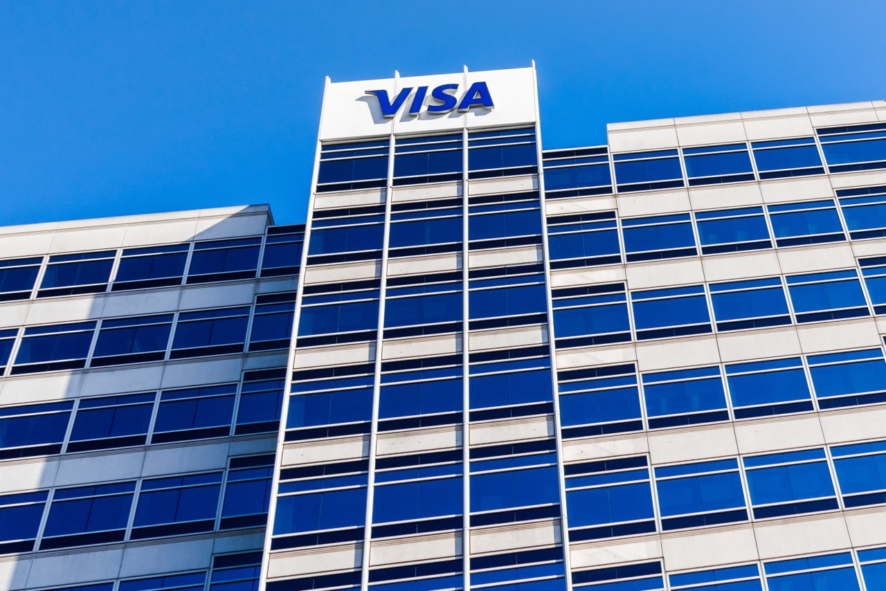 Visa posts earnings beat, but right here’s why Wall Boulevard says the inventory is falling