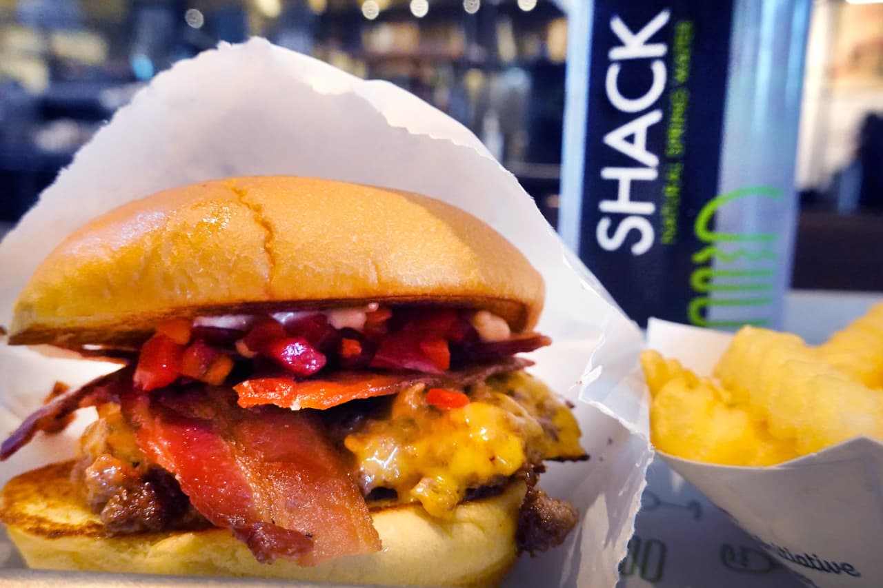 Investors like Shake Shack stock on fatter-than-expected profit