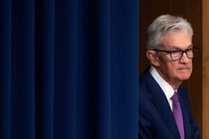 Fed officers more alarmed about slicing charges too immediate than transferring too dead, minutes justify