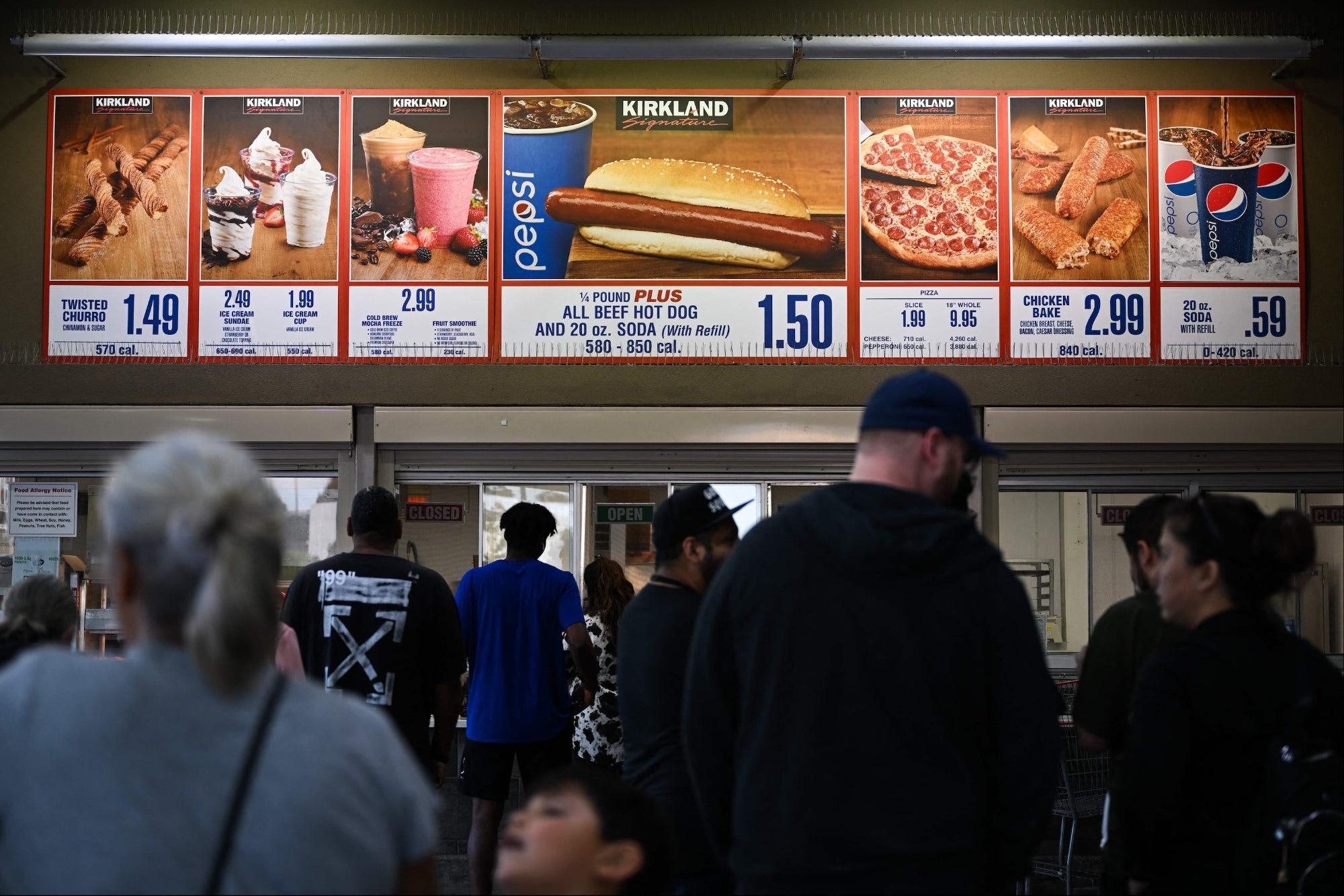 Costco Closes Its Meals Court docket to Non-Participants, Leaving $1.50 Hot Dog and Soda Combo Followers Devastated