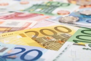 EUR/USD cuts under 200-day average after Bundesbank President’s comments