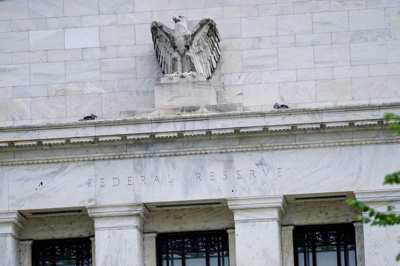 Inflation-cautious US fee choices market cautiously prices for 2024 Fed hike