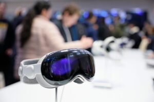 Apple has shelved a fresh model of its Imaginative and prescient Legitimate headset as gross sales decline, file says