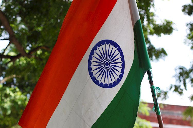 USD/INR trades with light gains, eyes on Fed Chair Powell’s 2nd testimony