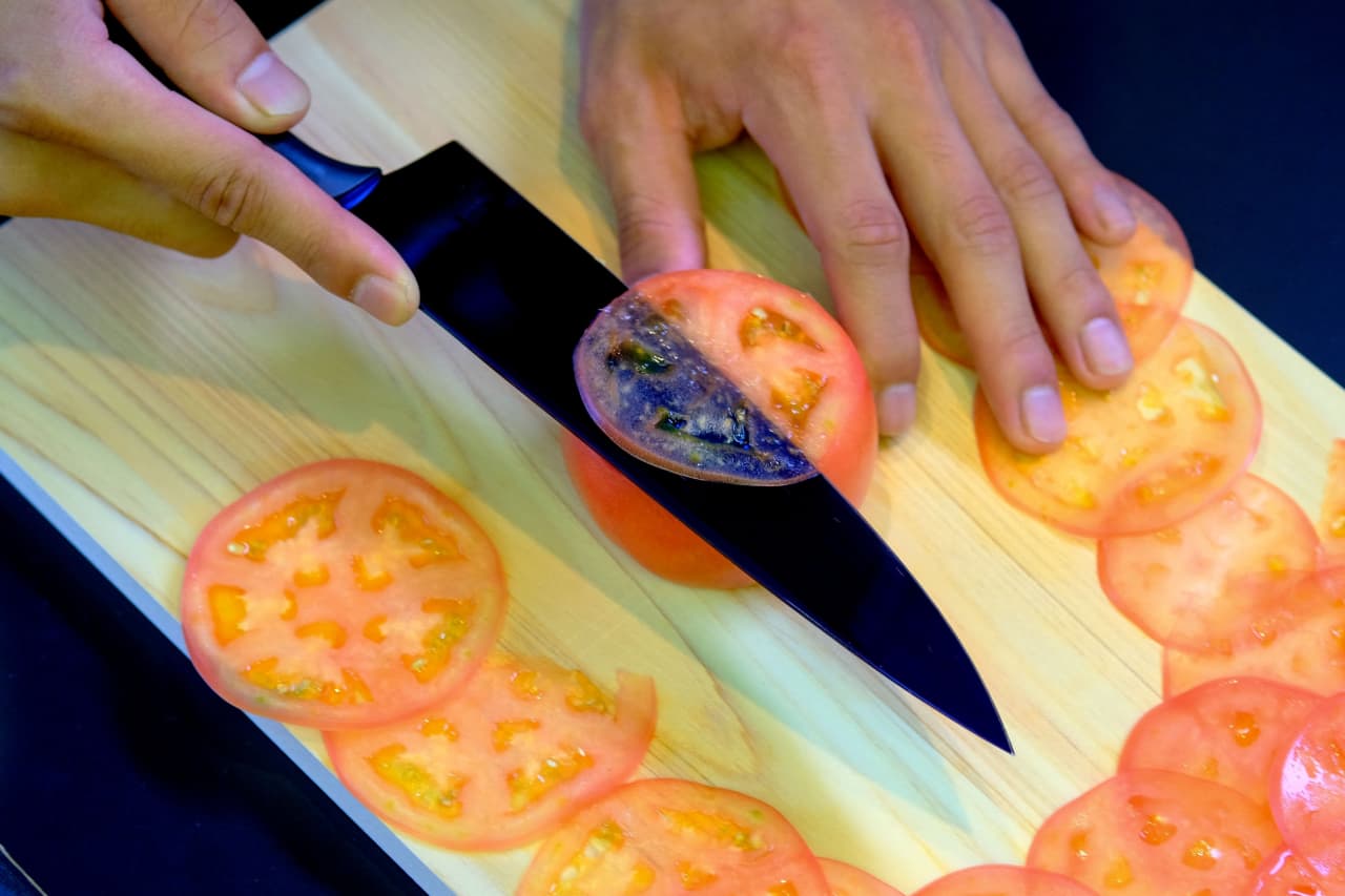 These methods for investing in mutual funds and ETFs sharpen your portfolio’s edge