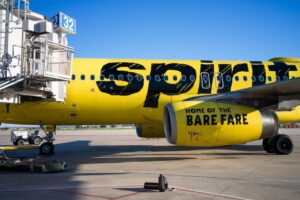 Spirit Airways announces layoffs, jet sales as it tries to end afloat