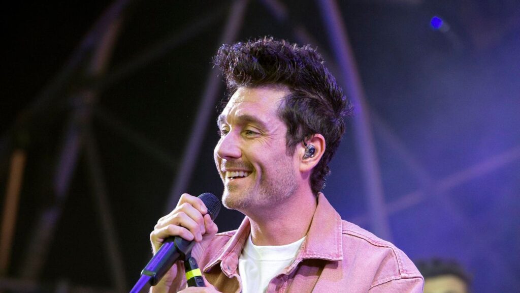 Saturday Dialog: Bastille’s Dan Smith On His Love Of Literature