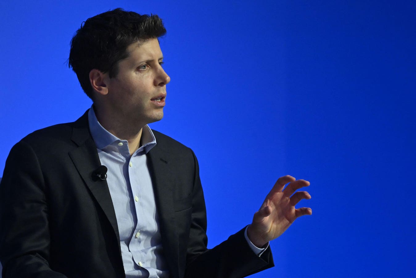 All-Robotic Companies Are Coming: This And Extra From Sam Altman