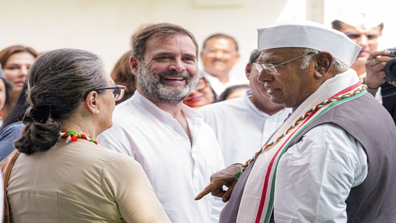 Delhi polls: Congress releases 1st list of 21 candidates, fields ex-MP Sandeep Dikshit from Unusual Delhi