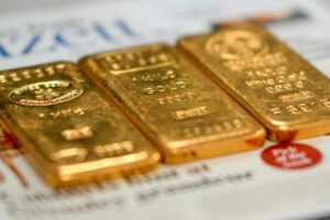 Gold rises above $3,000 for the considerable time as tariffs breed uncertainty