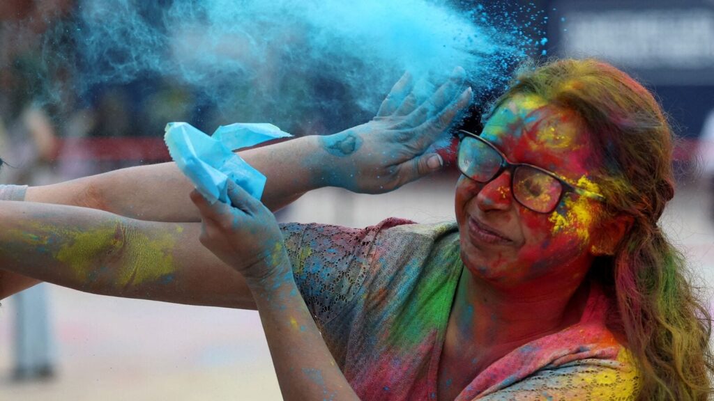 Trending Recordsdata This day Stay Updates on March 19, 2025 : Contented Rang Panchami 2025: 20+ needs, photography, messages to part on WhatsApp, Fb along with your loved ones individuals