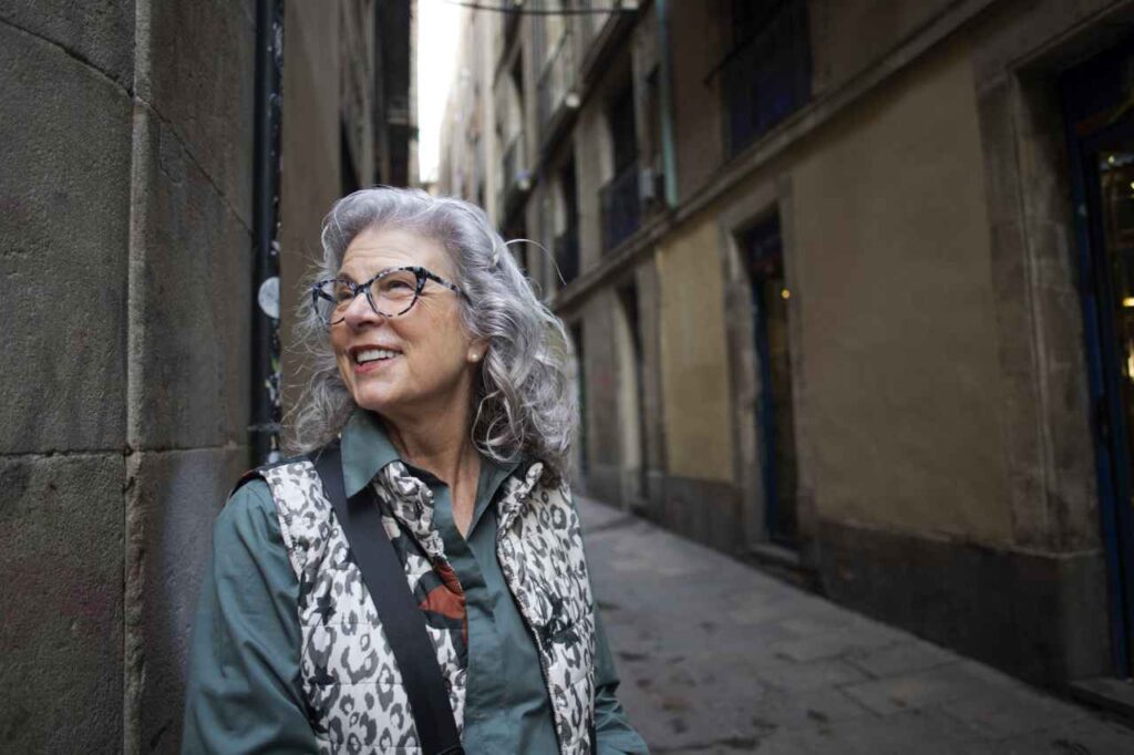 How to inch back and forth solo in retirement — and set up money whereas doing it