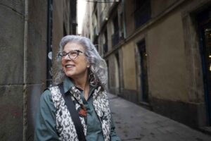 How to inch back and forth solo in retirement — and set up money whereas doing it