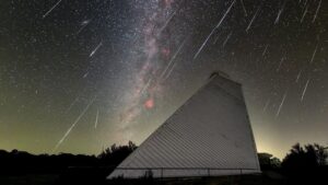 Lyrid Meteor Shower ‘Fireballs’ To Height Monday