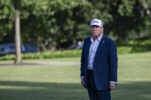 Trump threatens a 35% tariff on Canada — and a blanket import tax on all people else