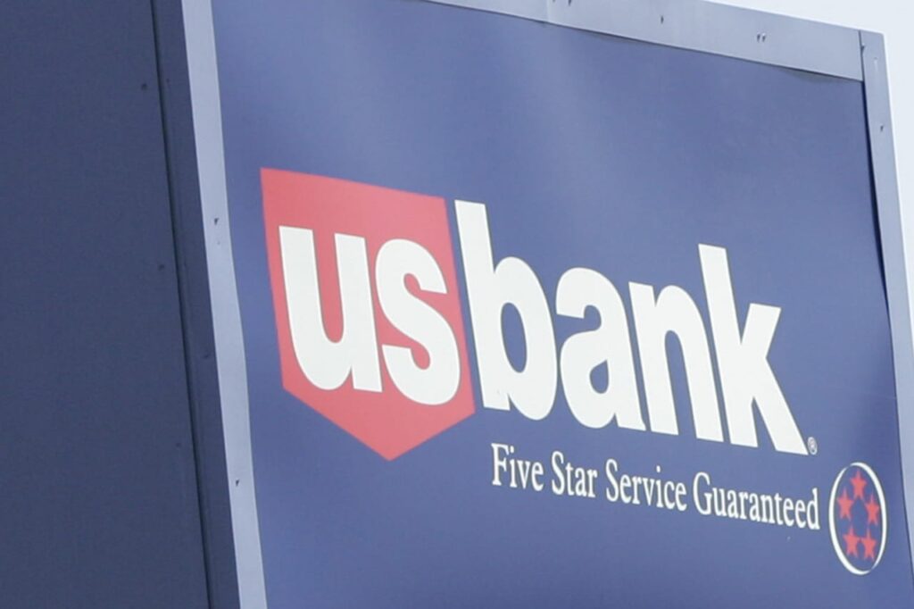 Firm insiders now are bearish to the unparalleled — nevertheless they’re upbeat on these 11 stocks