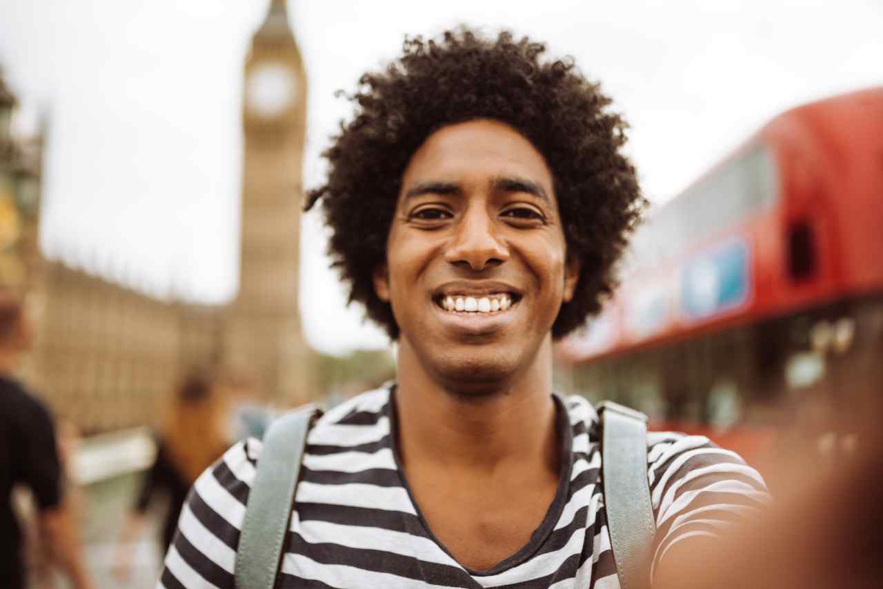 ‘I’m inquisitive about giving up my U.S. citizenship’: I’m 39 and transferring to the U.Okay. How must tranquil I make investments my $30K savings?