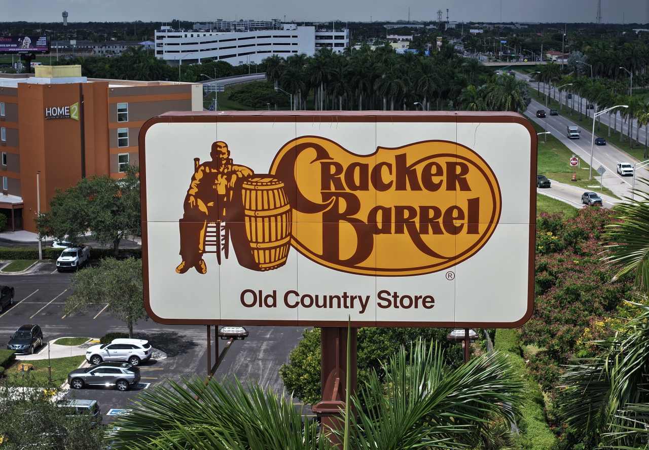 Cracker Barrel drops advertising and marketing company within the again of disastrous emblem refresh, raising additional questions on future plans