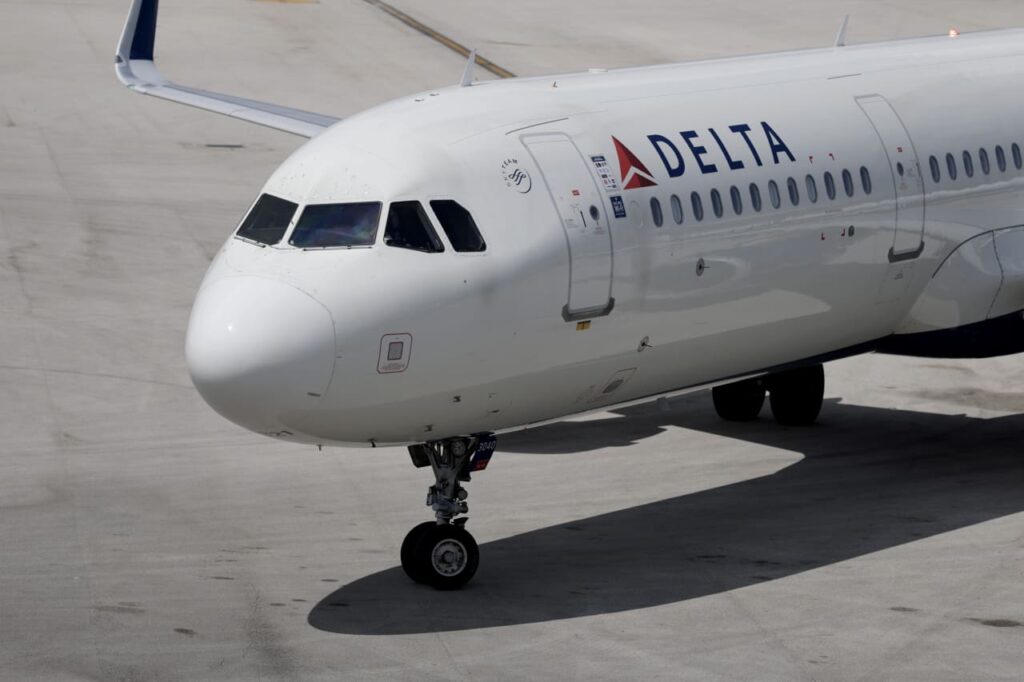 Delta kicks off an earnings season eager about surging gas costs and the Iran battle