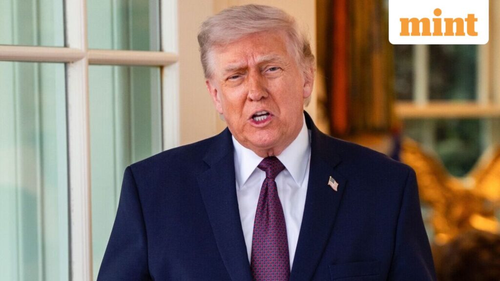 US appeals court halts contempt probe into Trump admin over migrant deportation flights