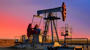 Oil holds gains as Trump vows to continue Strait of Hormuz blockade