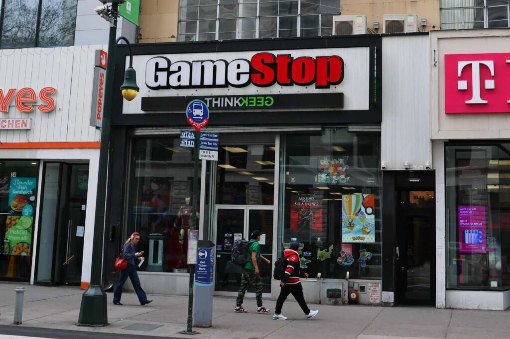 GameStop is hungry for relevance. Is procuring for eBay the answer?