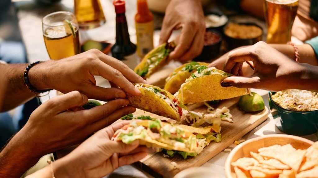 Chipotle rival Mexican chain closes all U.S. restaurants