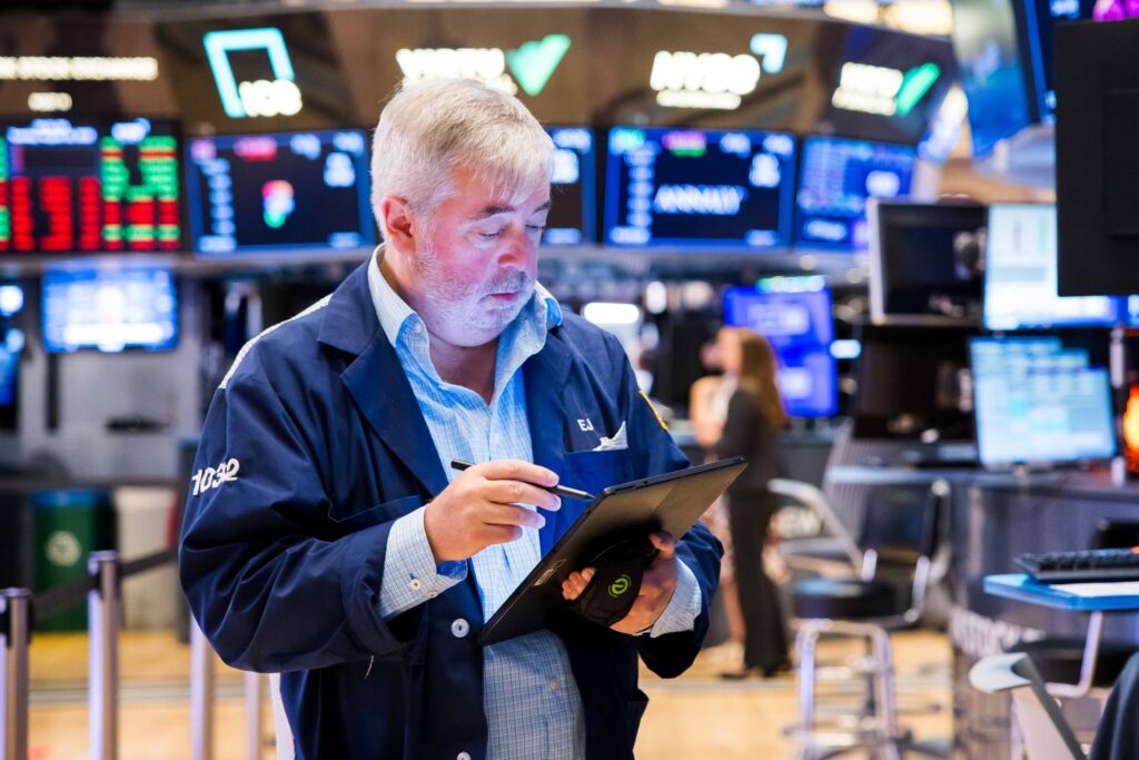 S&P 500, Nasdaq contact file highs as oil retreats on US-Iran deal document