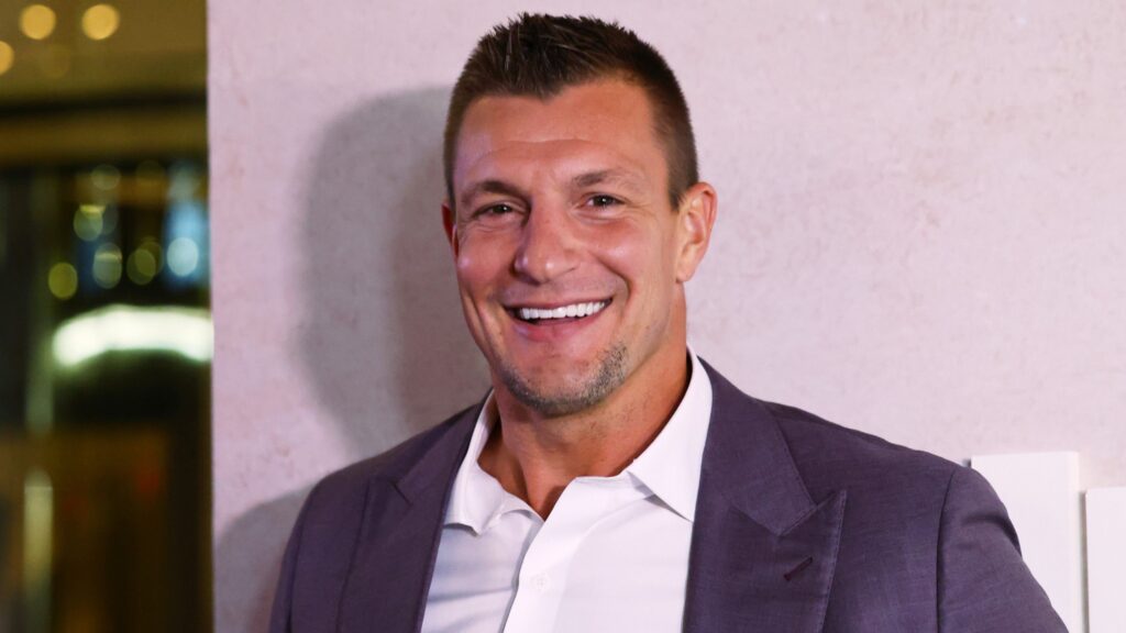 Internal Rob Gronkowski’s Wildly Frugal NFL Rookie Lifestyle That Helped Him Develop $forty five Million Secure Worth-and $13 Million Property Portfolio