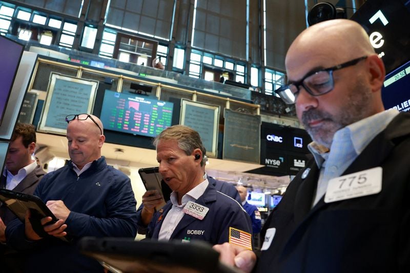 S&P 500, Nasdaq find yourself as tech, chipmakers rebound