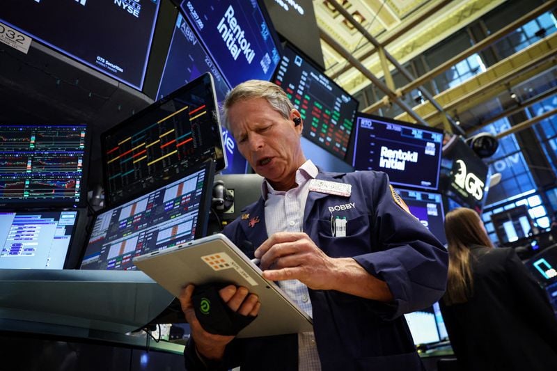 S&P 500, Nasdaq fall as tech selling resumes, Trump vows to reply to downed US helicopter