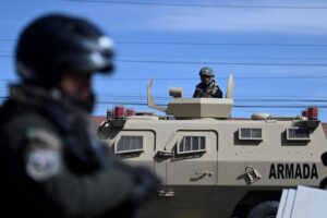 Bolivia disaster begins easing, air force jet on aid flight crashes