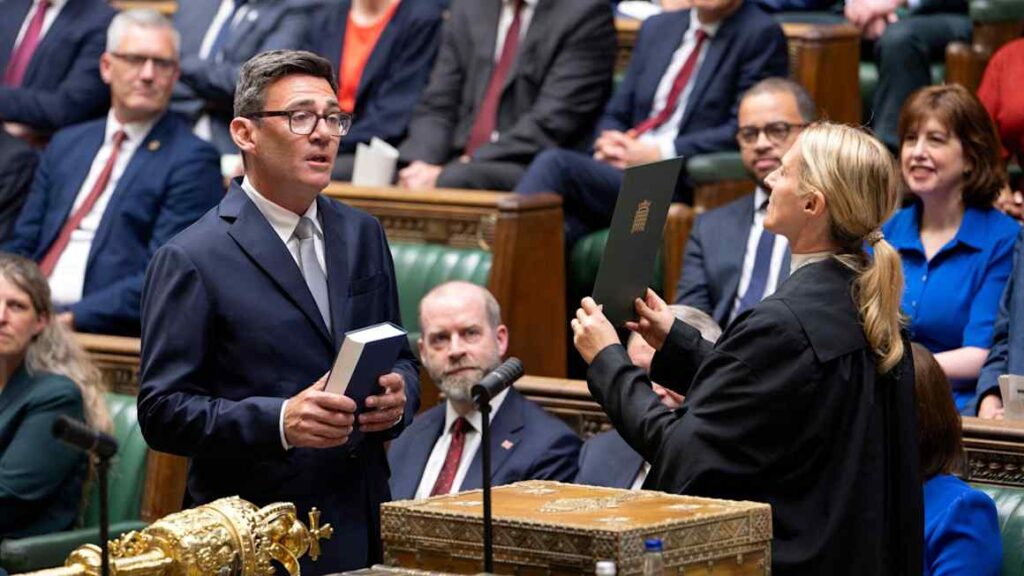 Burnham poised to be triumphant Starmer as UK top minister