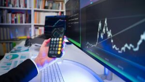 Mitessh Thakkar recommends Cochin Shipyard, Bharat Dynamics; shorts HUL, Bank of India