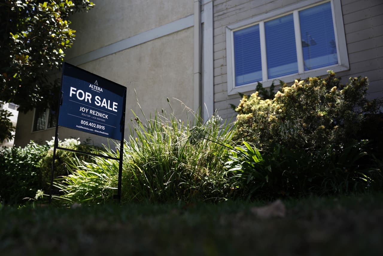 Are 7% mortgage rates subsequent? The Treasury market is flashing a warning signal for dwelling patrons.