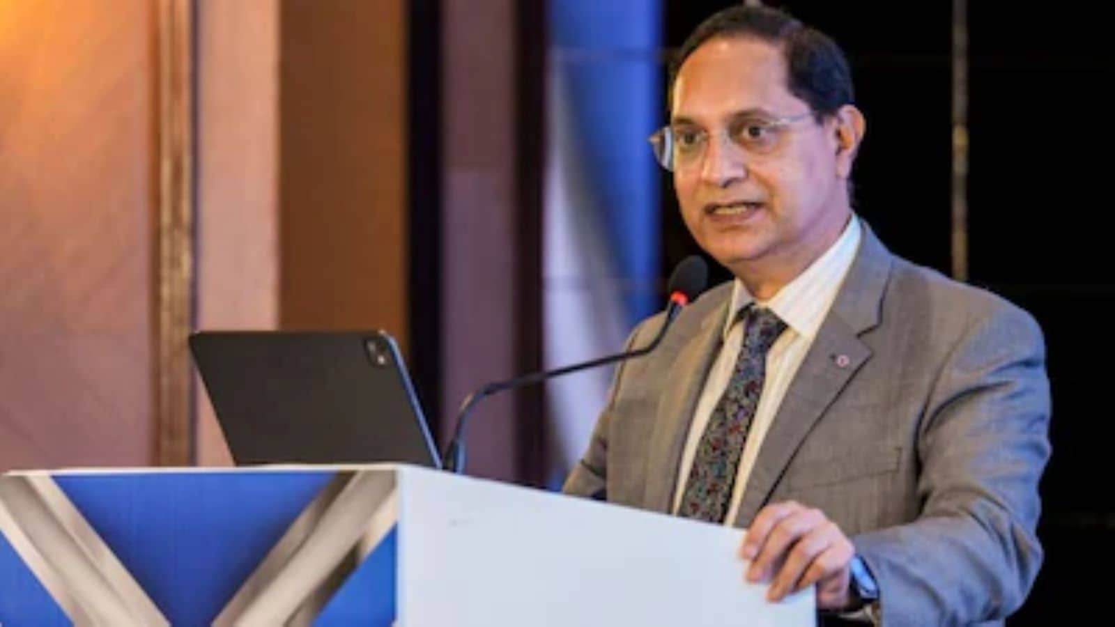 SEBI deploys AI instruments as annual represent finds 62% investors be aware finfluencers